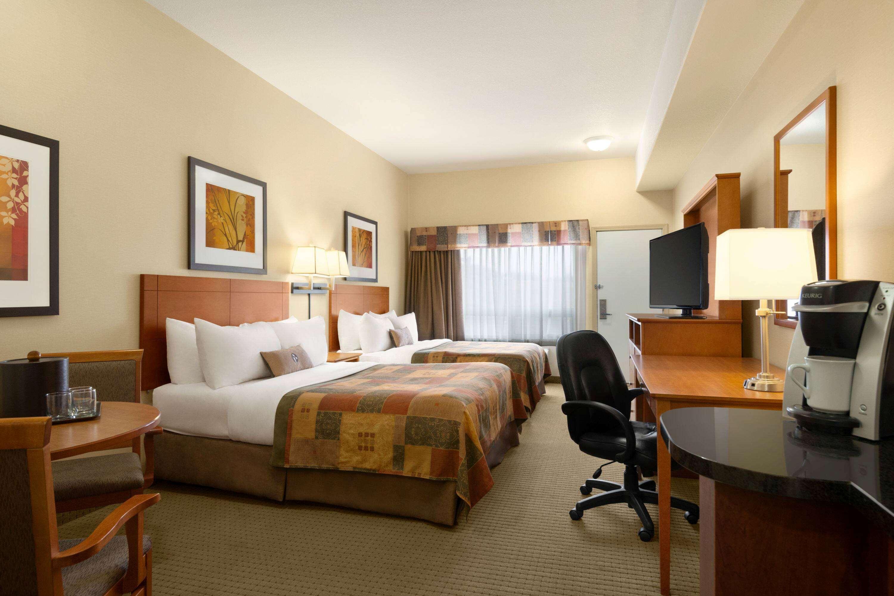 Ramada By Wyndham Drayton Valley Exterior foto