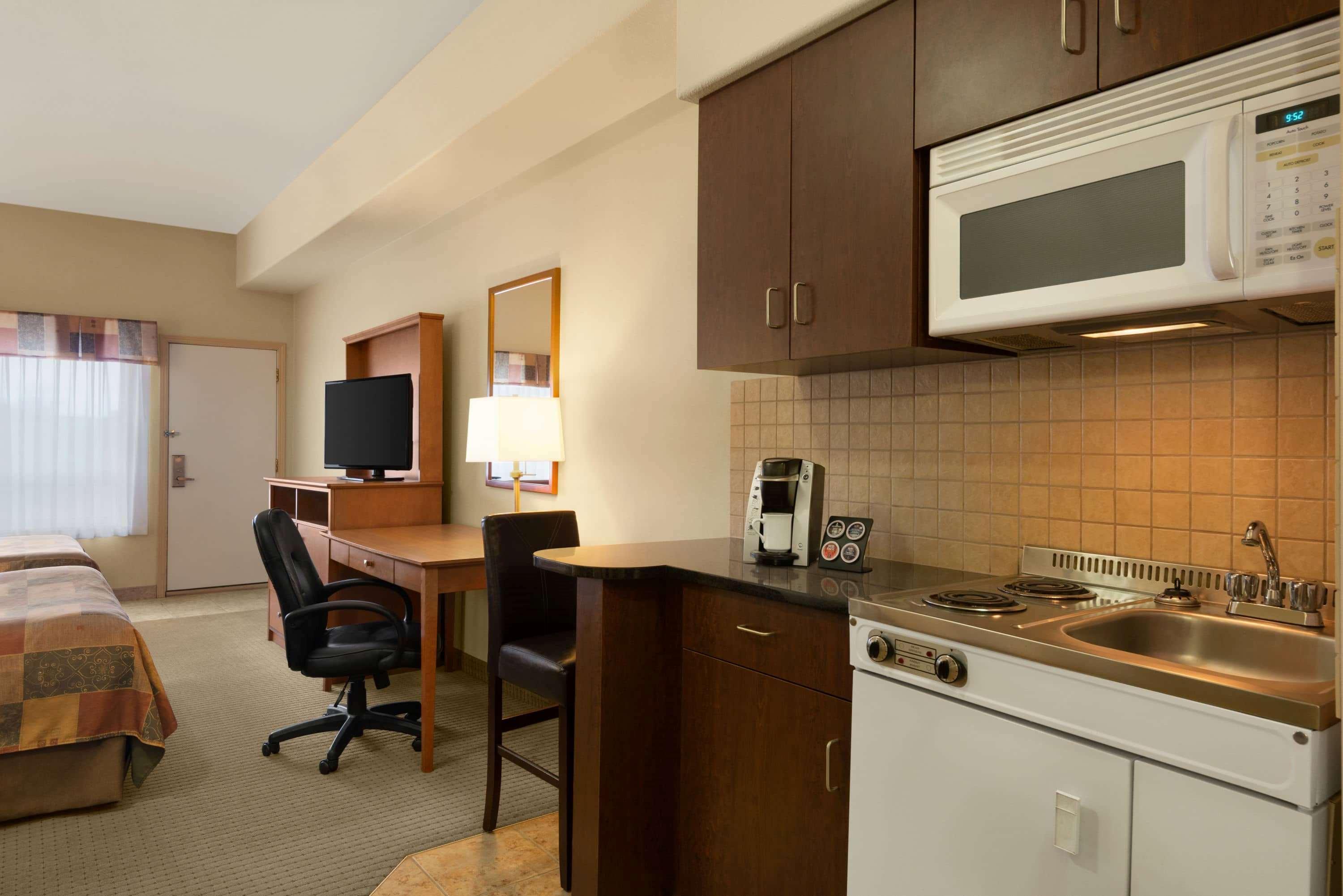 Ramada By Wyndham Drayton Valley Exterior foto