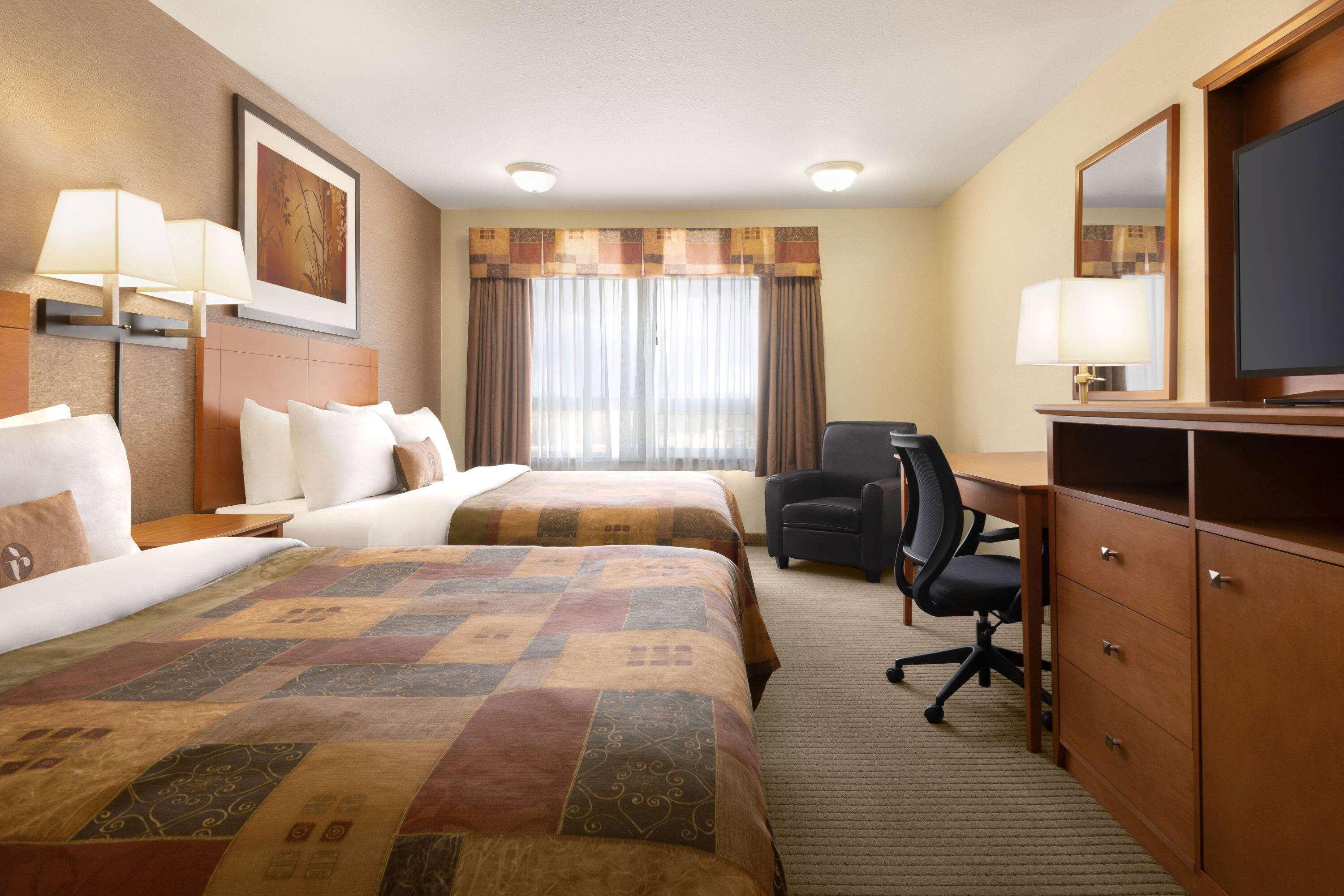 Ramada By Wyndham Drayton Valley Exterior foto